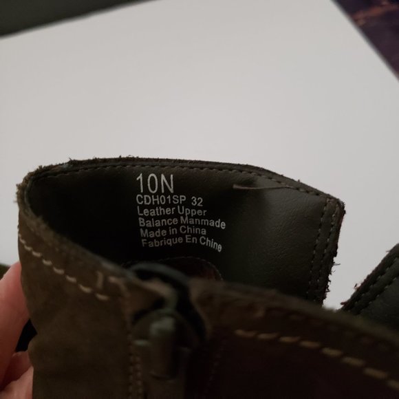 ROCKPORT Ankle Boot - Picture 7 of 9